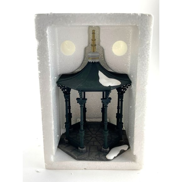 Christmas - DEPT. 56 - TOWN SQUARE GAZEBO - Original Box - Picture 3 of 5